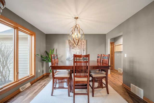 3219 Old Hickory PLACE, West Bend, WI 53095