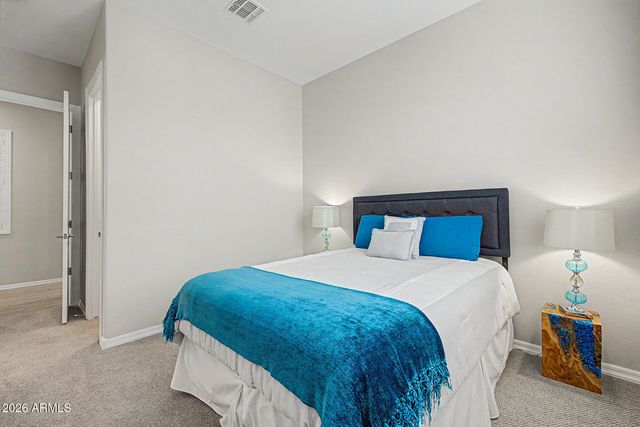 10369 W ROWEL Road, Peoria, AZ 85383