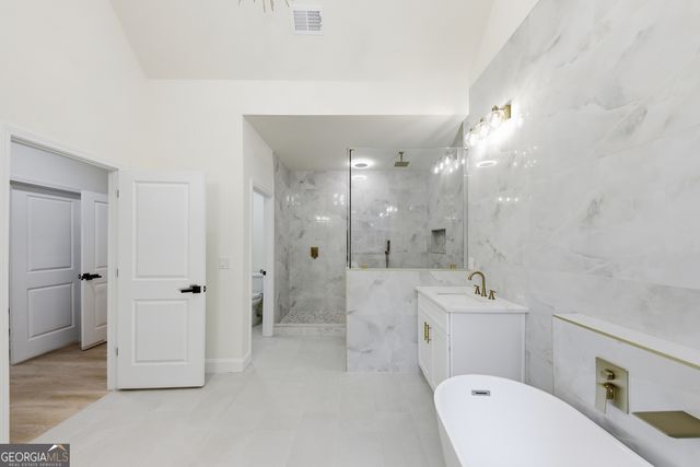 370 Harbour Shores Drive, Jackson, GA 30233