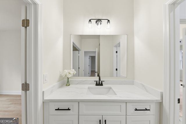 370 Harbour Shores Drive, Jackson, GA 30233