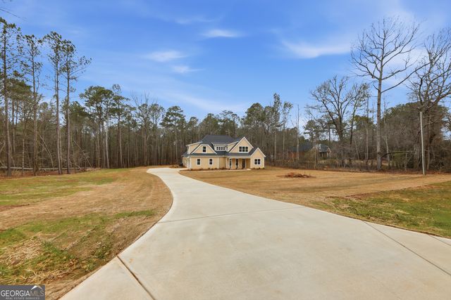 370 Harbour Shores Drive, Jackson, GA 30233