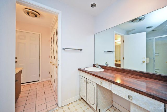 2505 Twigwood Lane, Cincinnati, OH 45237