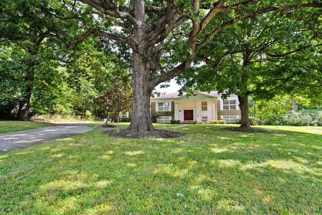 2505 Twigwood Lane, Cincinnati, OH 45237
