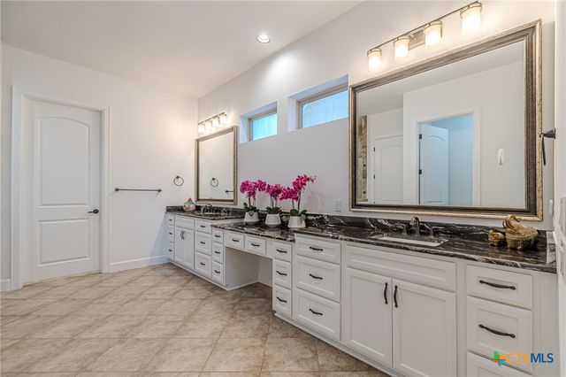 216 Skipping Cedar Street, San Marcos, TX 78666