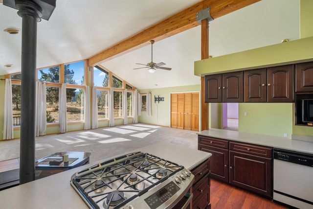 240 Meadow Ranch Road, Calpine, CA 96124