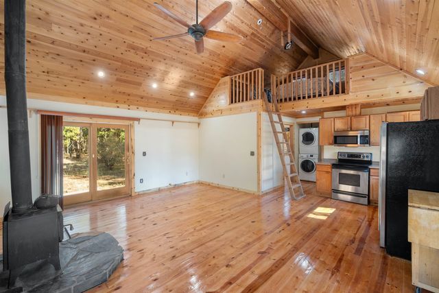 240 Meadow Ranch Road, Calpine, CA 96124