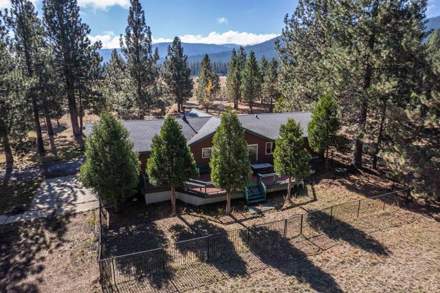 240 Meadow Ranch Road, Calpine, CA 96124