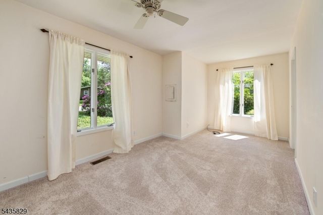 13 Island Trl, West Milford Twp., NJ 07421