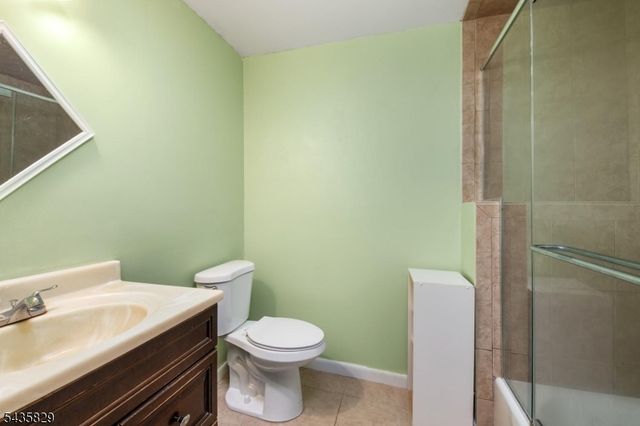 13 Island Trl, West Milford Twp., NJ 07421