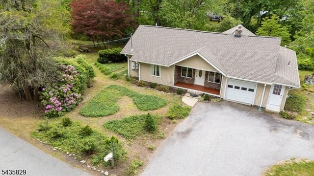 13 Island Trl, West Milford Twp., NJ 07421