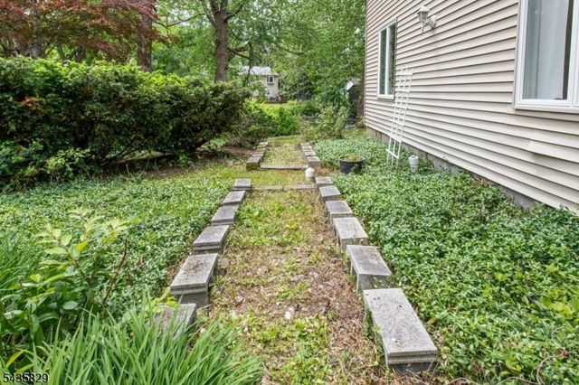 13 Island Trl, West Milford Twp., NJ 07421