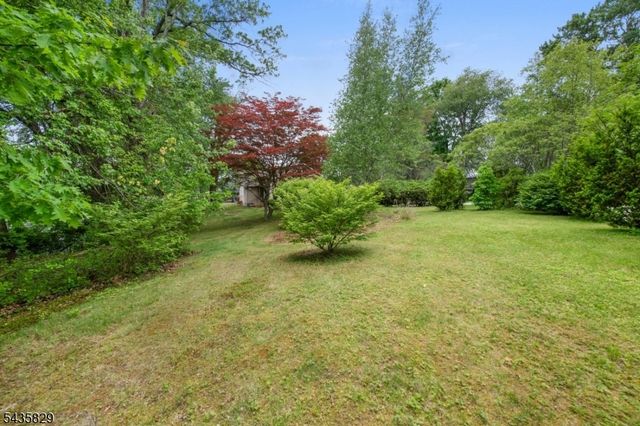 13 Island Trl, West Milford Twp., NJ 07421