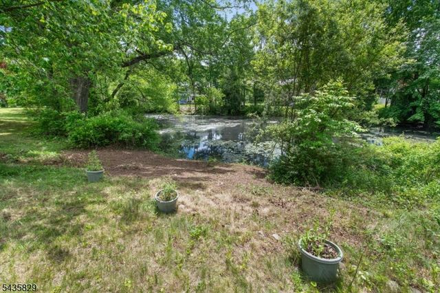 13 Island Trl, West Milford Twp., NJ 07421