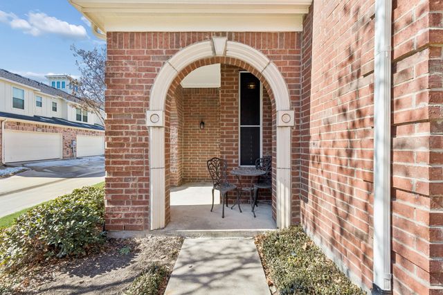 152 Leonard Street, Lewisville, TX 75057