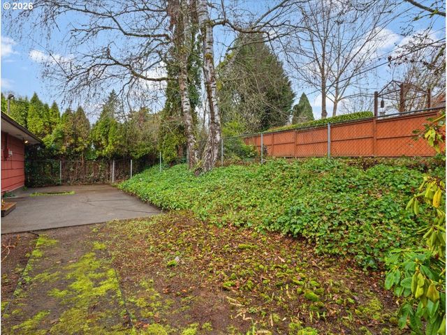 6544 Sw 46TH Pl, Portland, OR 97221