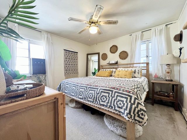 160 W Crawford AVENUE, Milwaukee, WI 53207