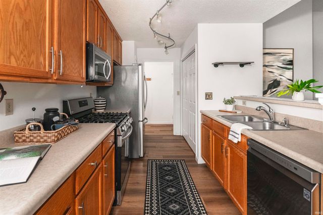 3311 S TULIP Avenue, Bloomington, IN 47403