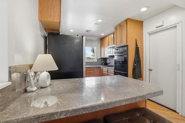 439 Wisteria Drive, East Palo Alto, CA 94303