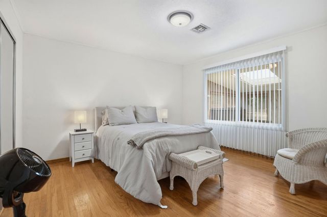 439 Wisteria Drive, East Palo Alto, CA 94303