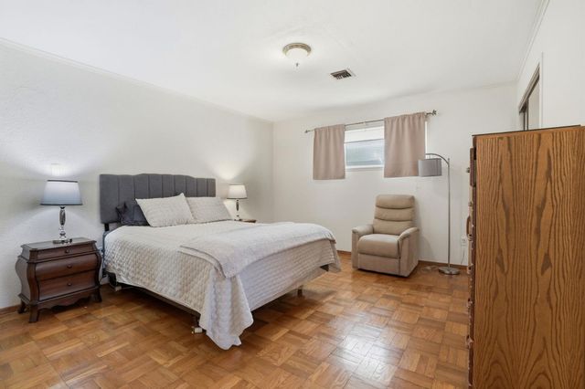 439 Wisteria Drive, East Palo Alto, CA 94303