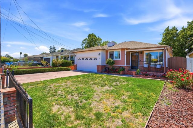 439 Wisteria Drive, East Palo Alto, CA 94303