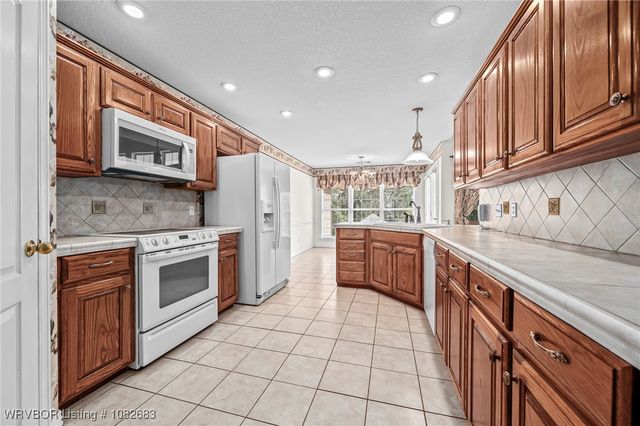 1104 Breckenridge Drive, Van Buren, AR 72956