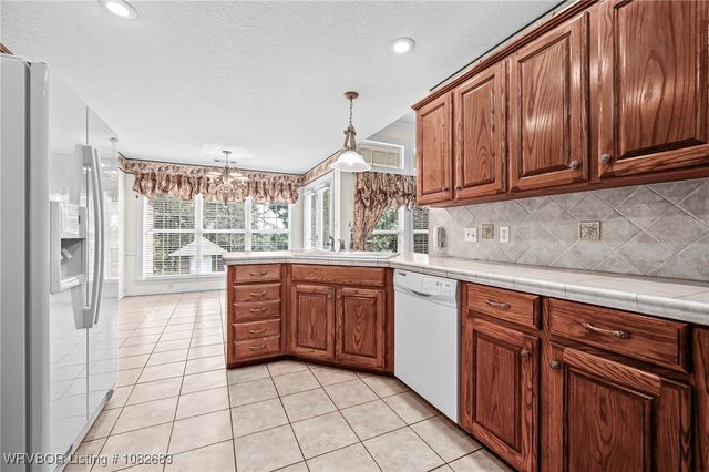 1104 Breckenridge Drive, Van Buren, AR 72956