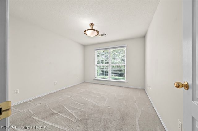 1104 Breckenridge Drive, Van Buren, AR 72956