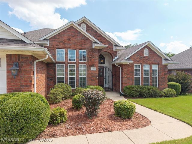 1104 Breckenridge Drive, Van Buren, AR 72956