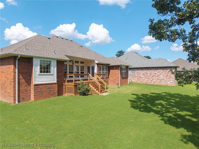 1104 Breckenridge Drive, Van Buren, AR 72956