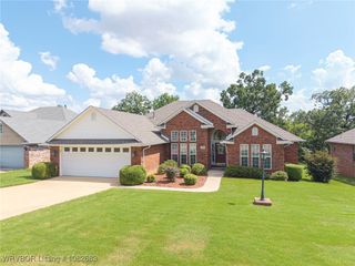 1104 Breckenridge Drive, Van Buren, AR 72956