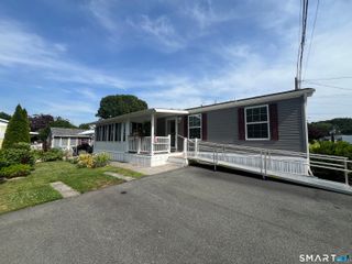 8 Grove Terrace, Westbrook, CT 06498
