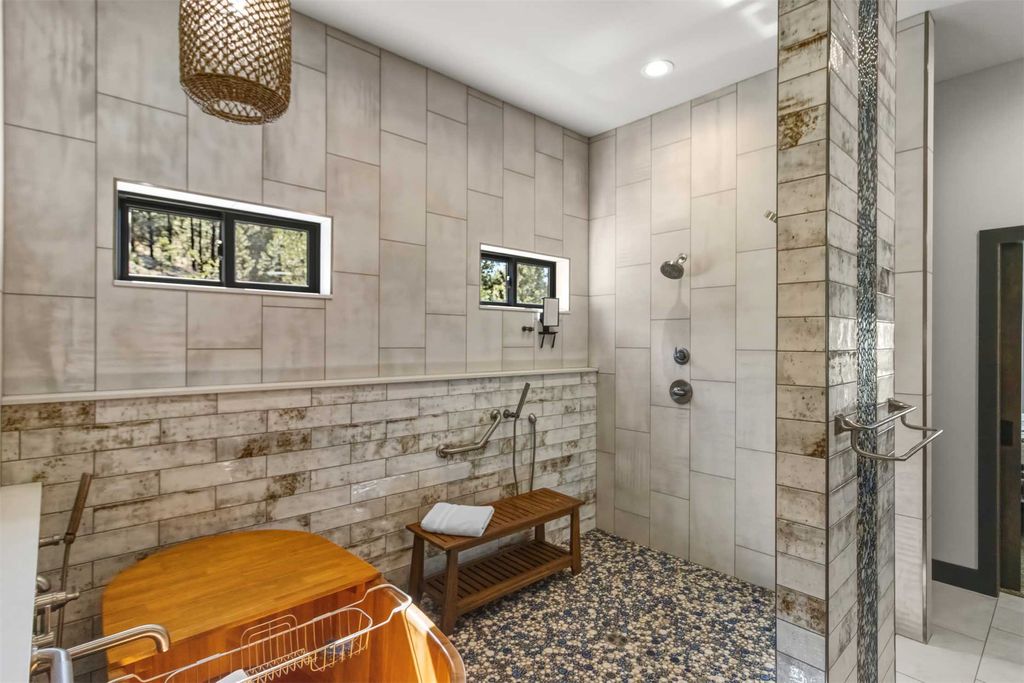 4915 W US Highway 12, Helena, MT 59601 photo 13