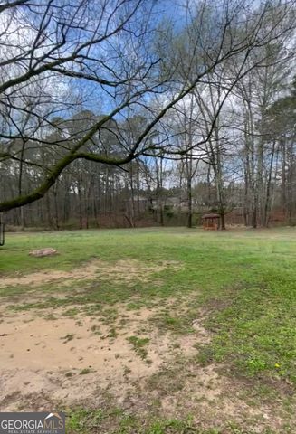 30 W Price Drive W, Locust Grove, GA 30248