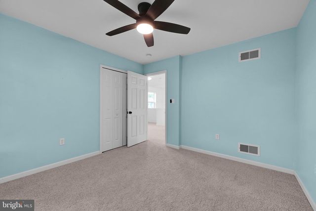21 HONEYSUCKLE DR, Marietta, PA 17547