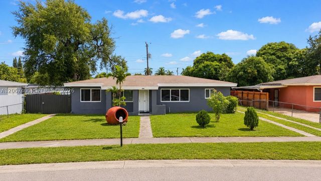 3271 NW 173rd Ter, Miami Gardens, FL 33056