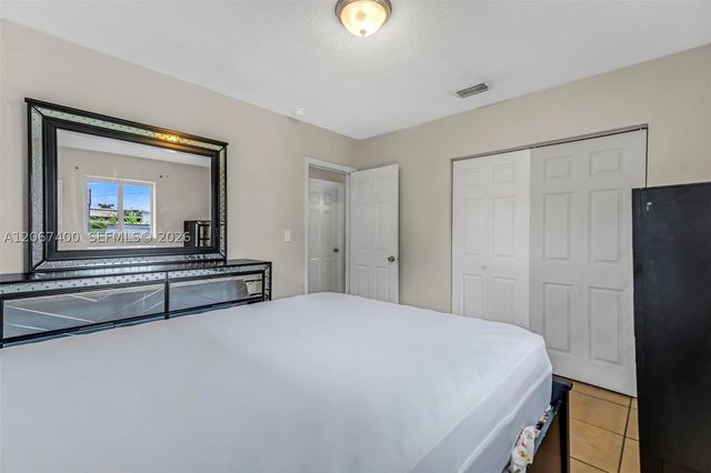 3271 NW 173rd Ter, Miami Gardens, FL 33056