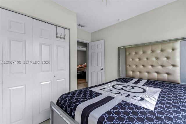 3271 NW 173rd Ter, Miami Gardens, FL 33056