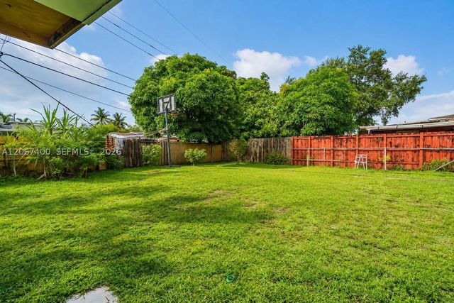 3271 NW 173rd Ter, Miami Gardens, FL 33056