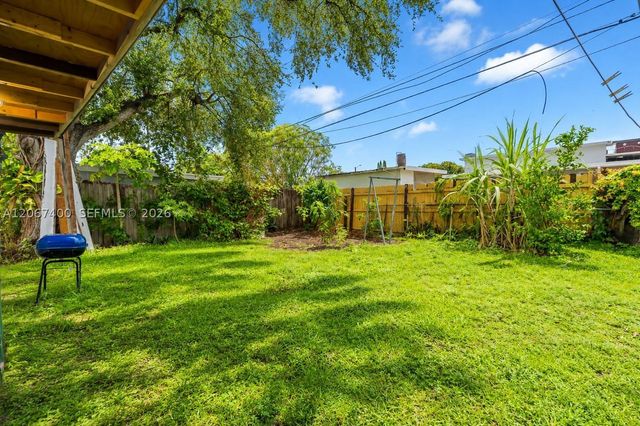 3271 NW 173rd Ter, Miami Gardens, FL 33056