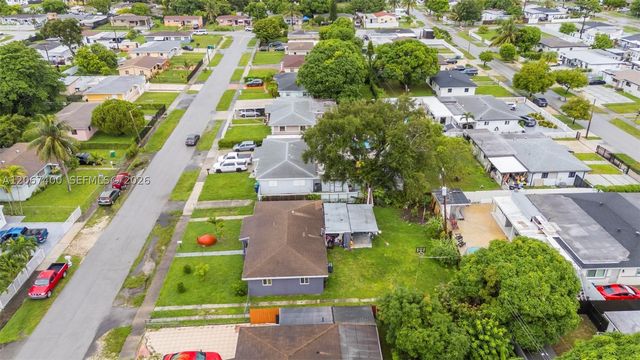 3271 NW 173rd Ter, Miami Gardens, FL 33056