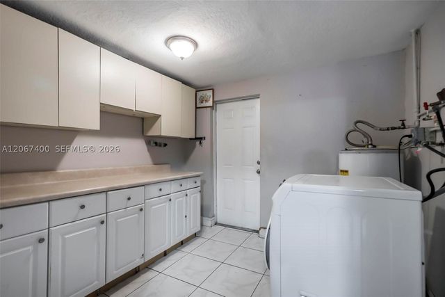 3271 NW 173rd Ter, Miami Gardens, FL 33056