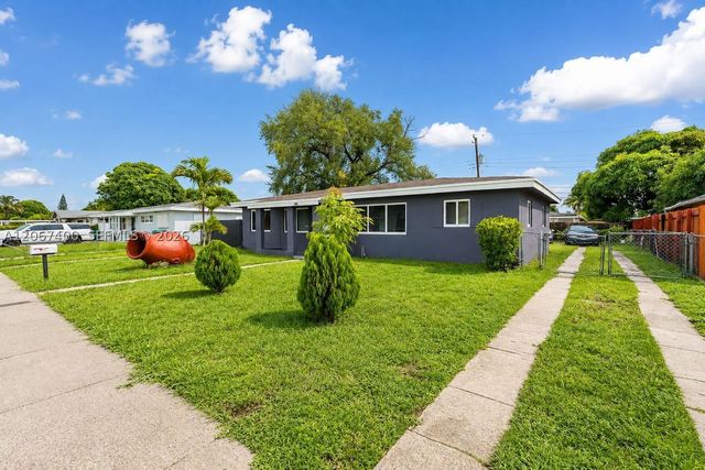 3271 NW 173rd Ter, Miami Gardens, FL 33056