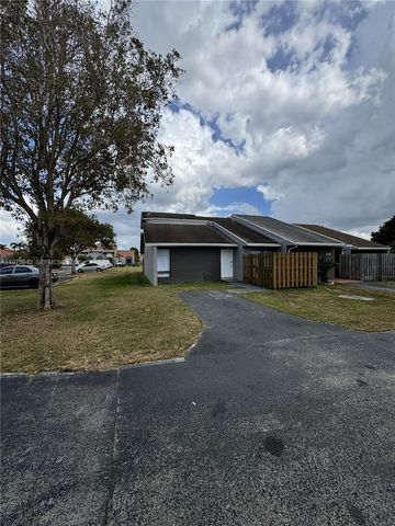 8341 SW 148th Pl 8341, Miami, FL 33193