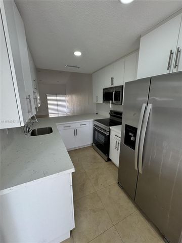 8341 SW 148th Pl 8341, Miami, FL 33193