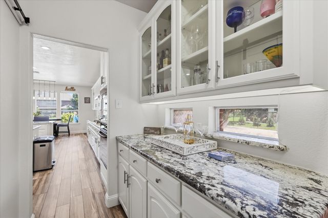1121 Cogburn Court, Shady Shores, TX 76208