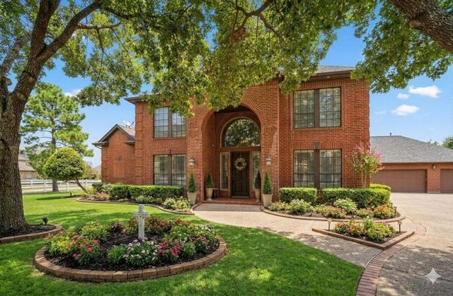 1121 Cogburn Court, Shady Shores, TX 76208