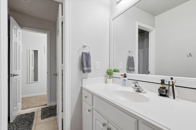 1121 Cogburn Court, Shady Shores, TX 76208