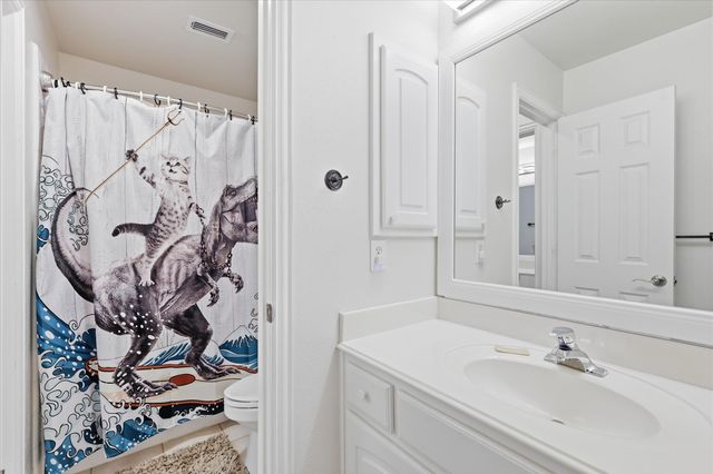 1121 Cogburn Court, Shady Shores, TX 76208