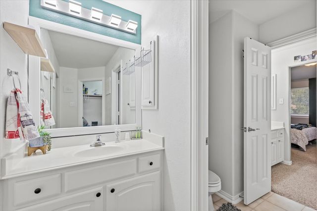 1121 Cogburn Court, Shady Shores, TX 76208